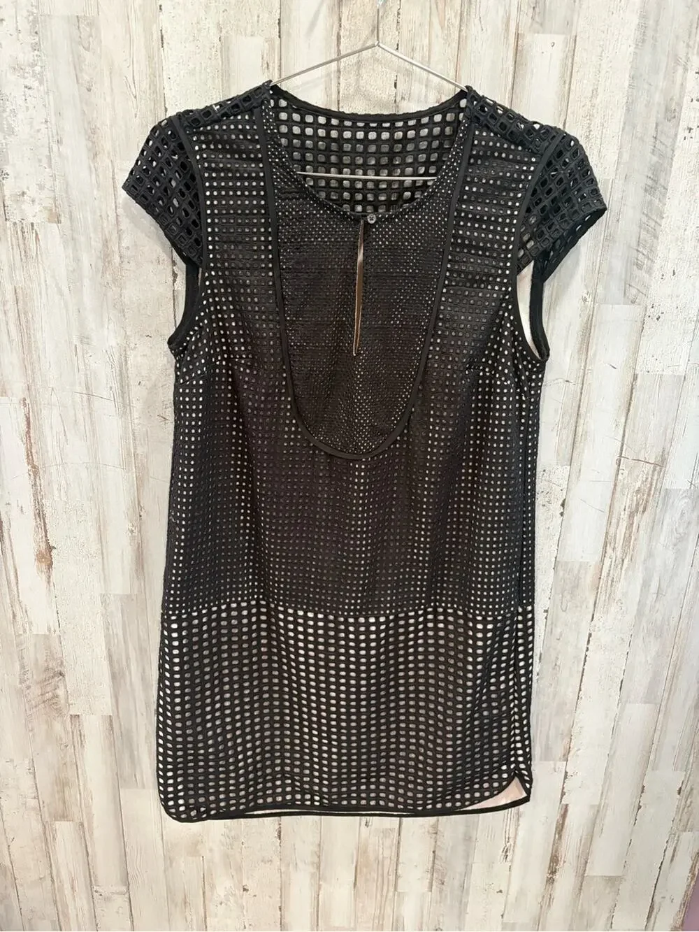 J. Crew Triple Eyelet Shift Dress Black Mini Dress Size Small Keyhole Cap Sleeve